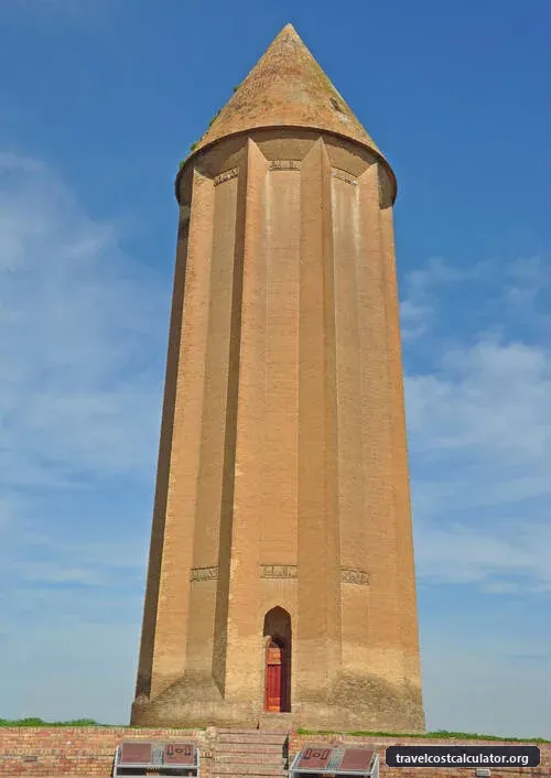 Gonbad-e Qābus