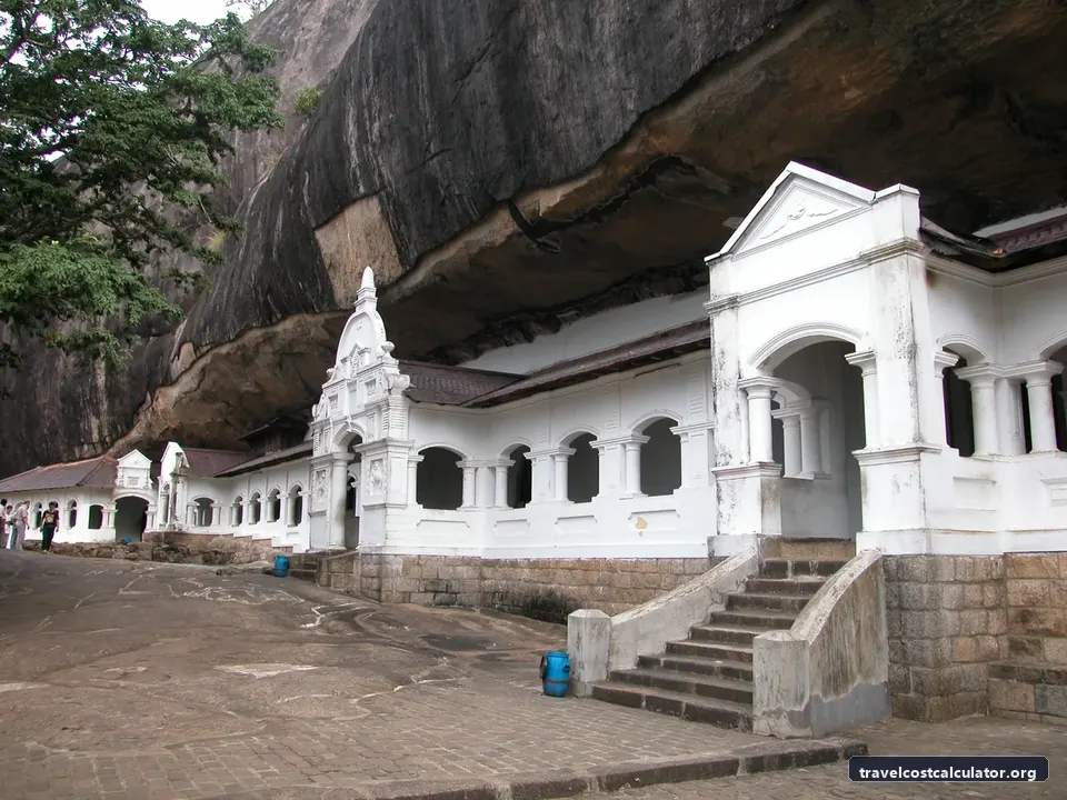Rangiri Dambulla Cave Temple