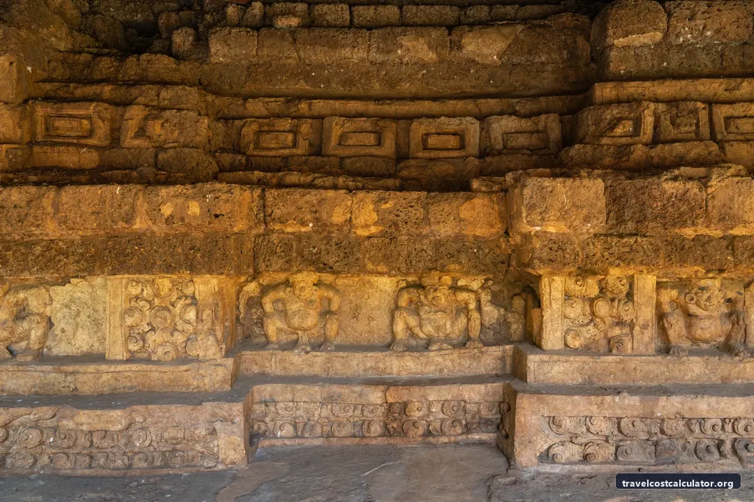 The Ancient Town of Si Thep and its Associated Dvaravati Monuments