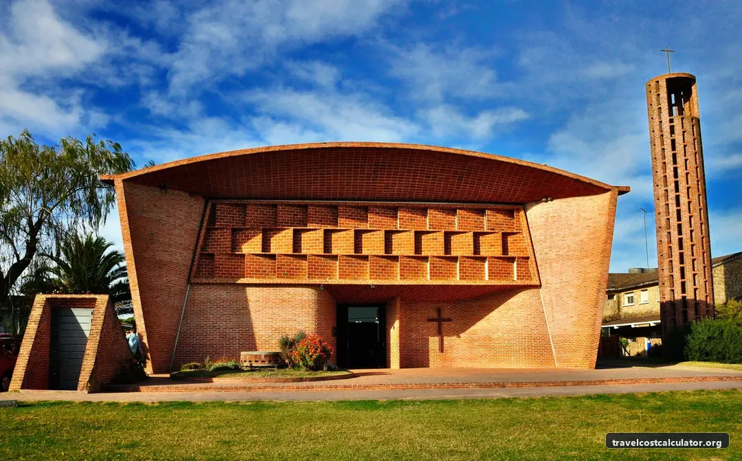 The work of engineer Eladio Dieste: Church of Atlántida