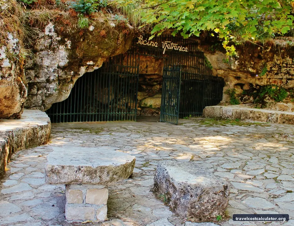 Vjetrenica Cave, Ravno