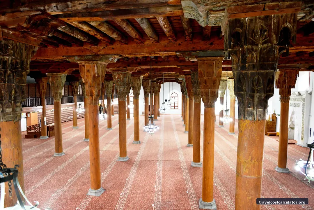 Wooden Hypostyle Mosques of Medieval Anatolia